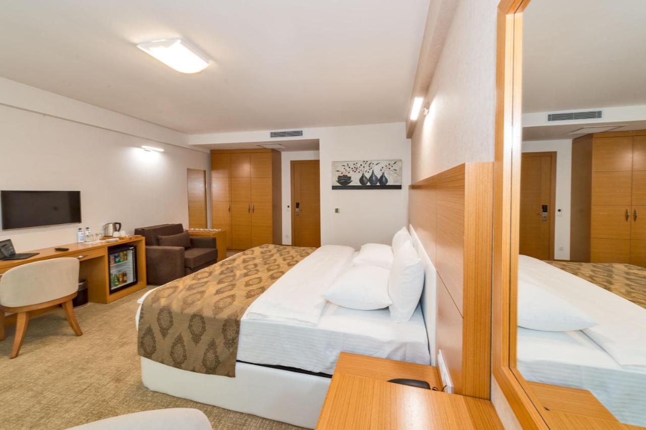 Mien W Suites Istanbul Exterior photo
