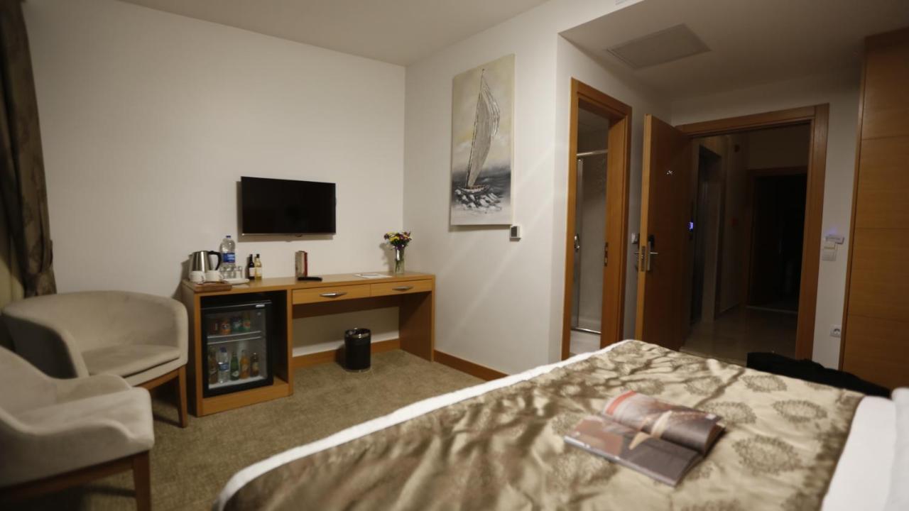 Mien W Suites Istanbul Exterior photo